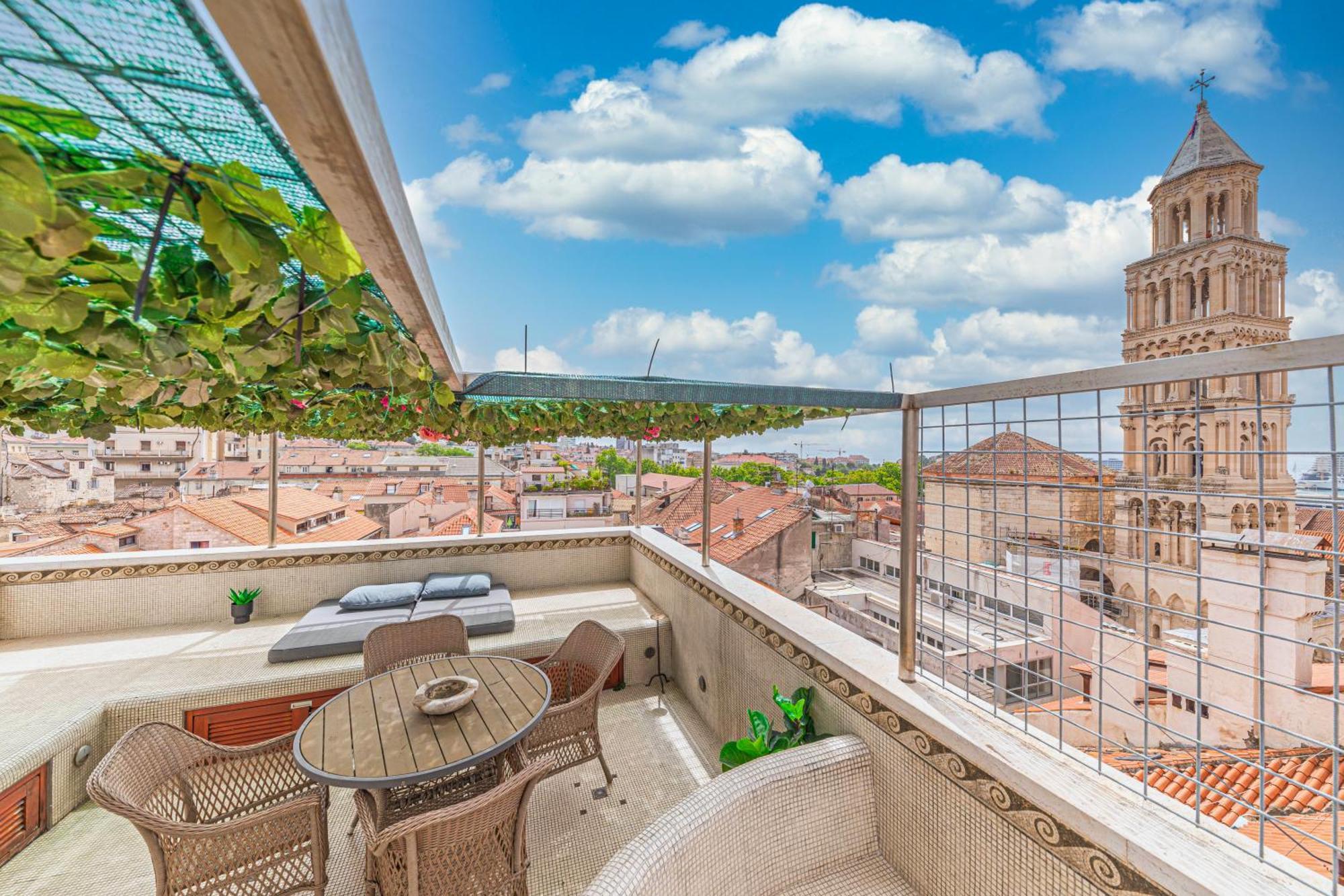 Augubio Penthouse Apartment Сплит Екстериор снимка