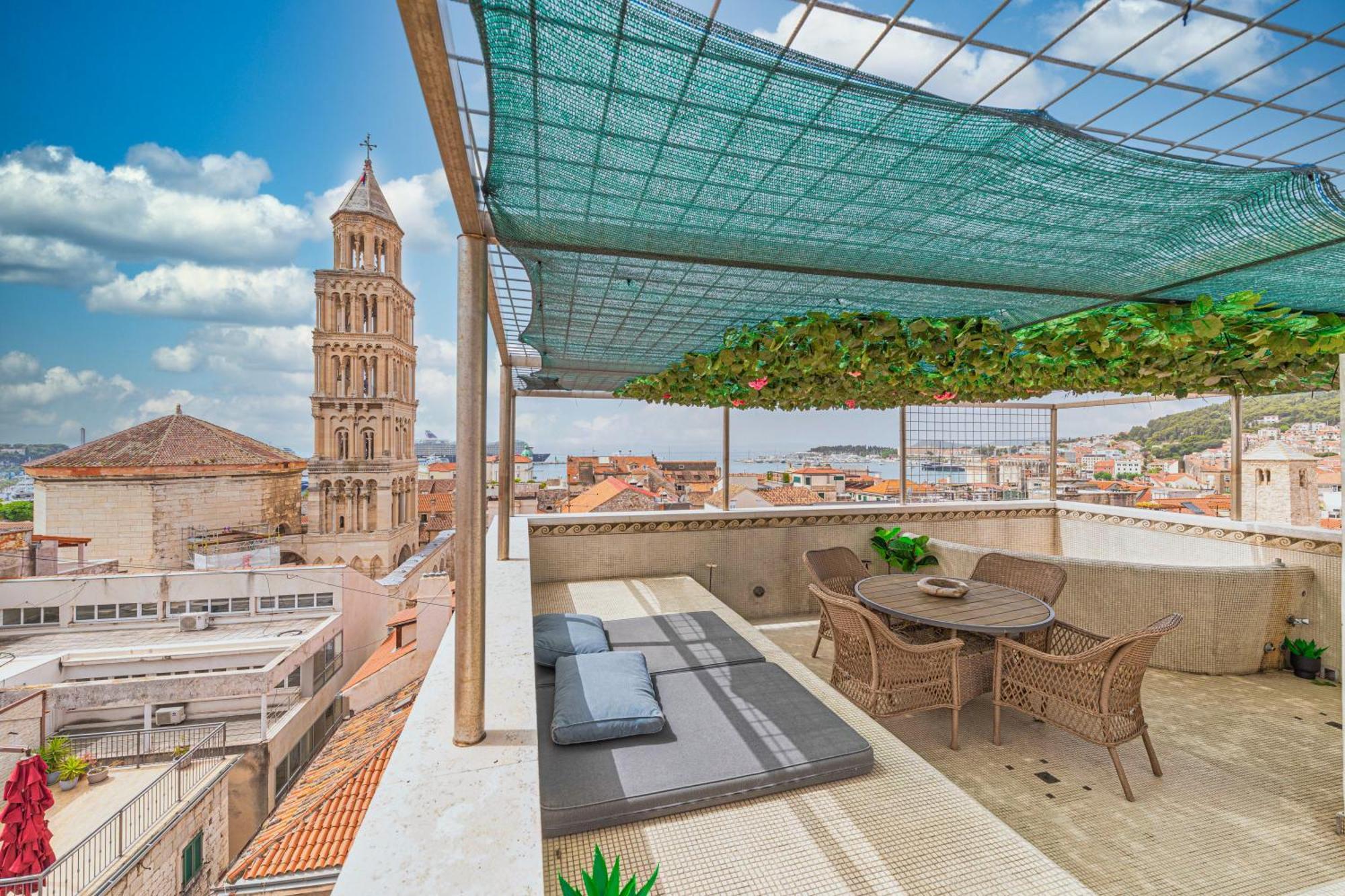 Augubio Penthouse Apartment Сплит Екстериор снимка