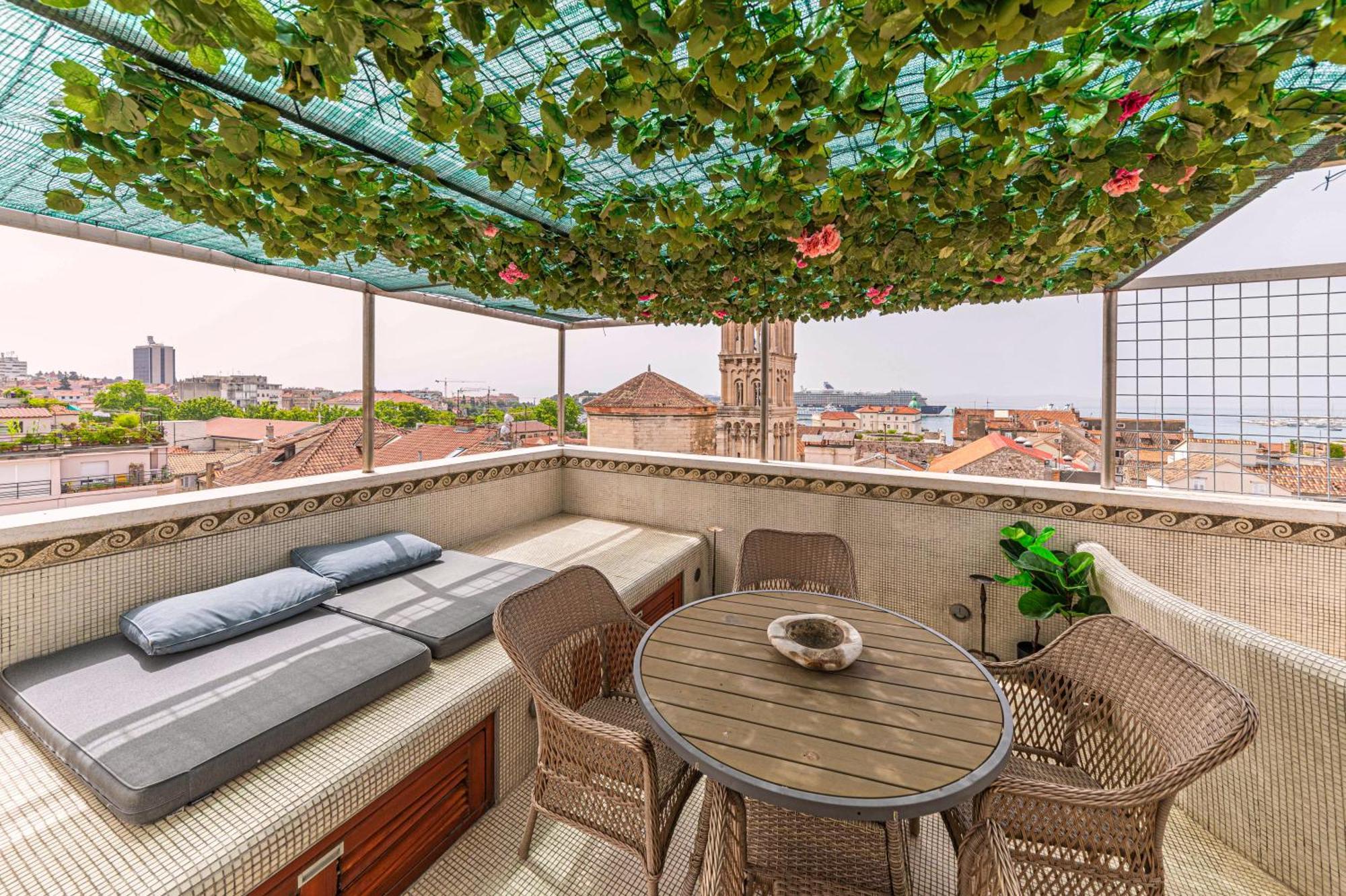 Augubio Penthouse Apartment Сплит Екстериор снимка