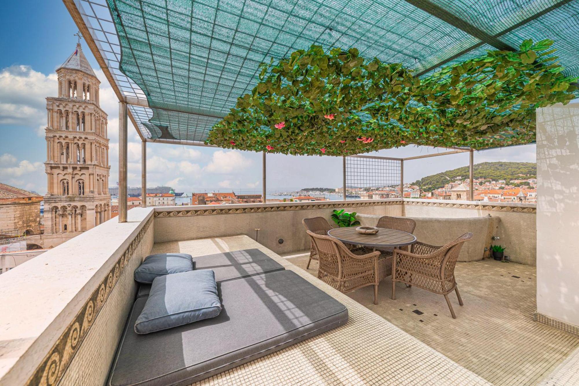 Augubio Penthouse Apartment Сплит Екстериор снимка